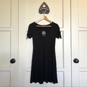 F21 Tie Sleeve Dress